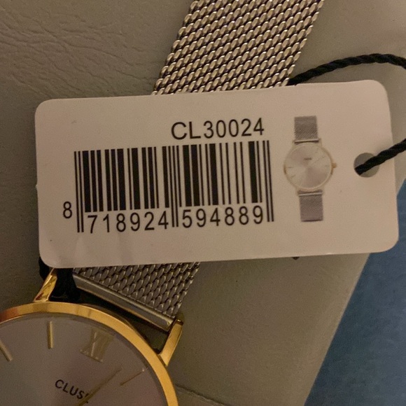 Cluse - Picture 3 of 3